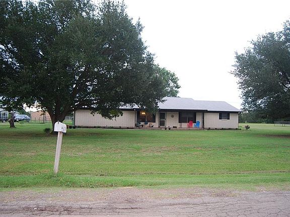 3rd image of 3353 County Road 2176