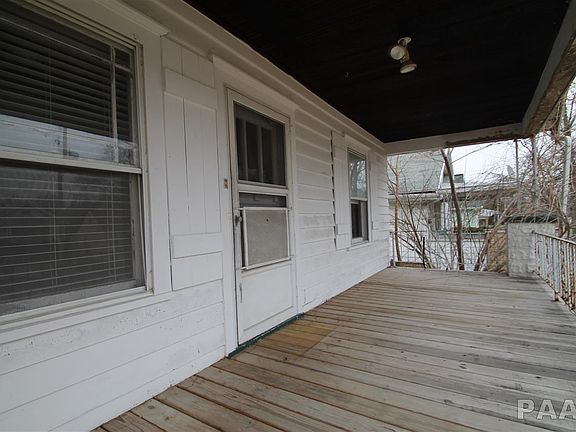 2nd image of 1127 W Thrush Ave