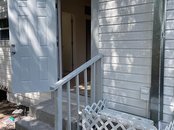 2nd image of 2757 NW 48th St #B