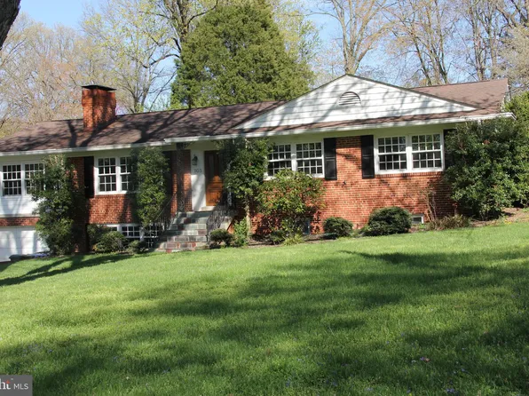 1103 Delf Dr, Mc Lean, VA 22101