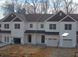 13 Birchwood Ln, Williamstown, NJ 08094