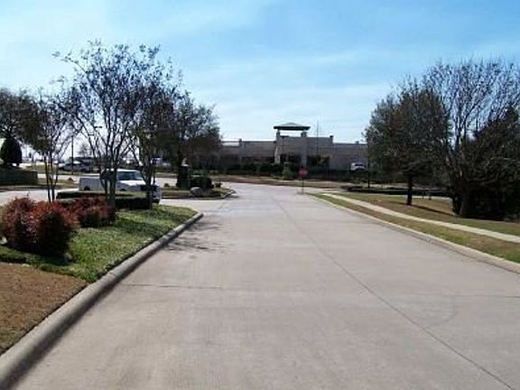 2nd image of 5949 Orchard Park Dr