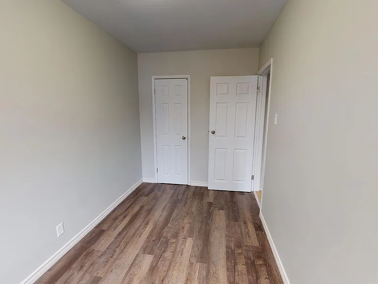 1 Court Ln — Photo 41