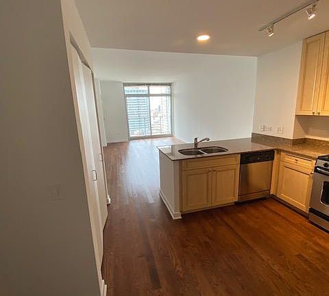 2nd image of 124 W Polk St Unit 2101