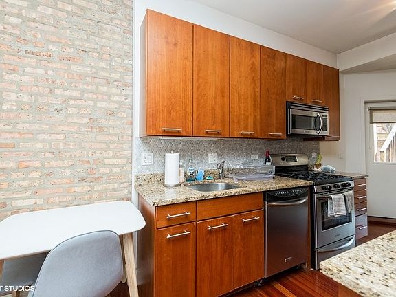 2nd image of 811 W Lill Ave APT 202