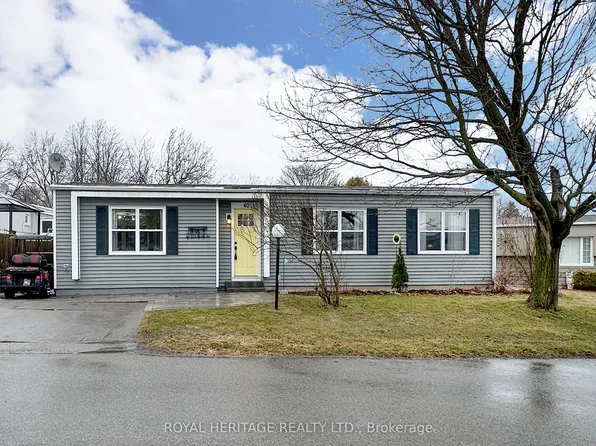 40 Bluffs Rd, Clarington, ON L1B 1A3