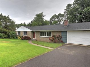 112 Ruela Dr, Naugatuck, CT 06770