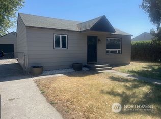 54 E St SE, Ephrata, WA 98823