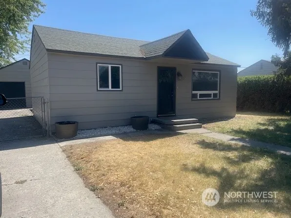 54 E Street SE, Ephrata, WA 98823