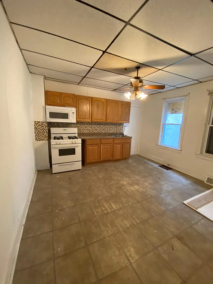 64 Norman Ave photo 1