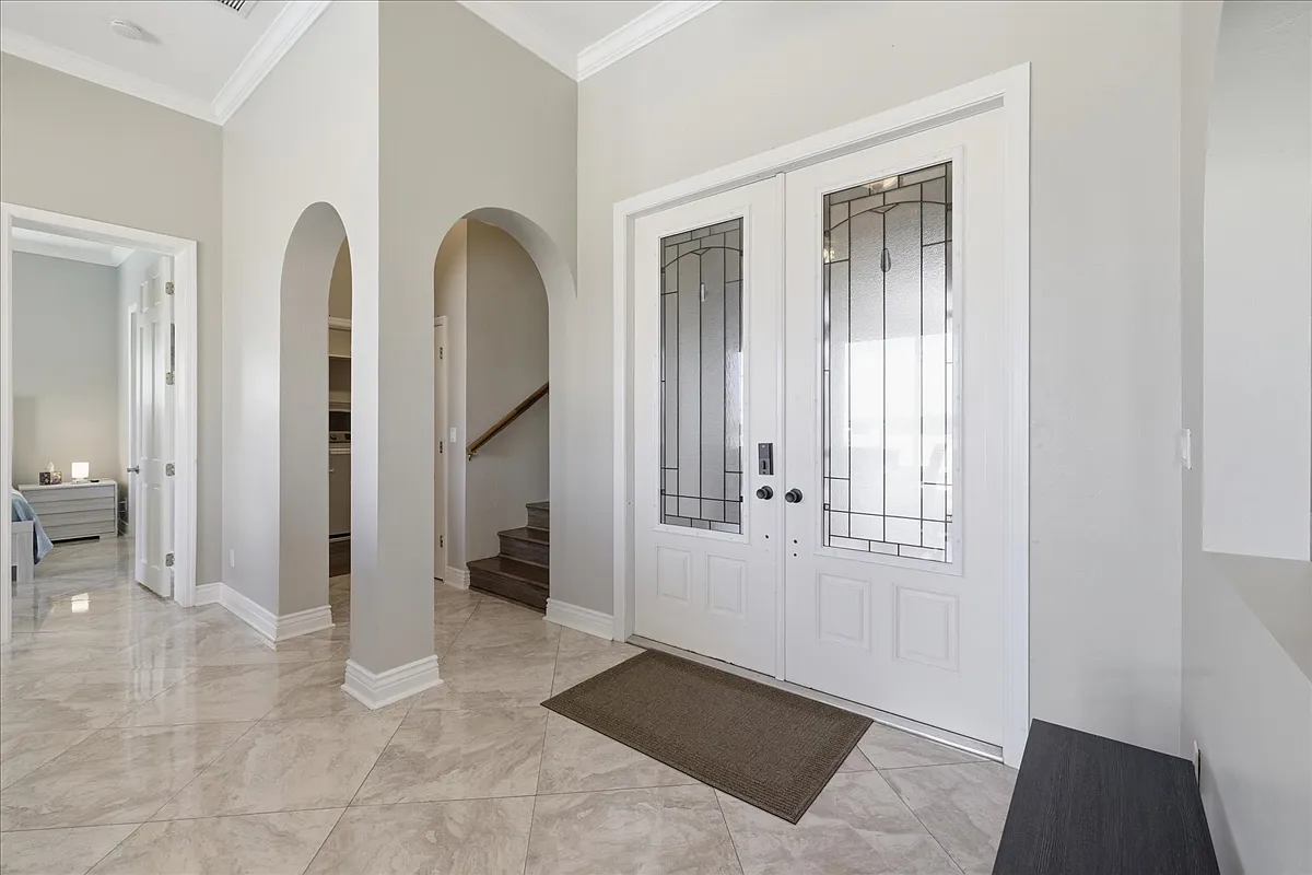3 bed, 2871 sqft, $5,899 — Photo 2