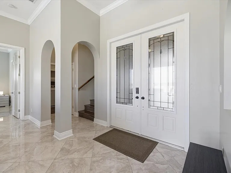 2371 Coral Point Dr — Photo 2