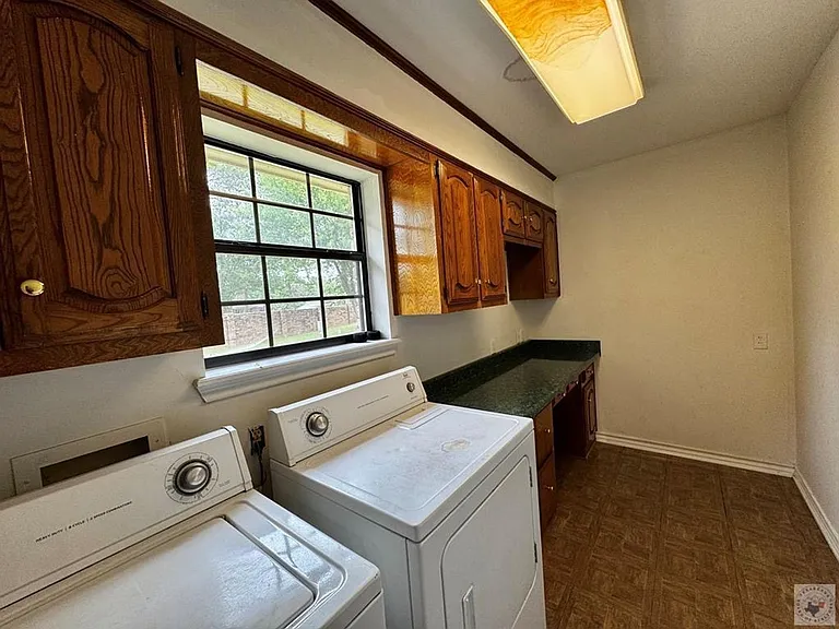 3509 Skyline Blvd — Photo 23