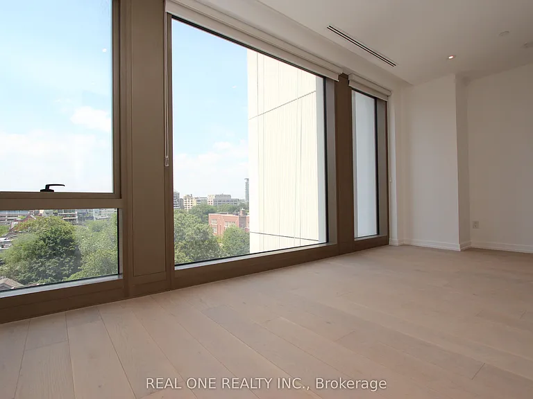 1315 Bay St #804 — Photo 13