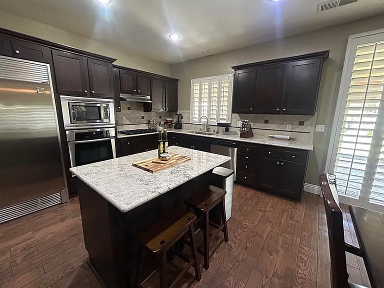 1234 Riverview Ave — Photo 2