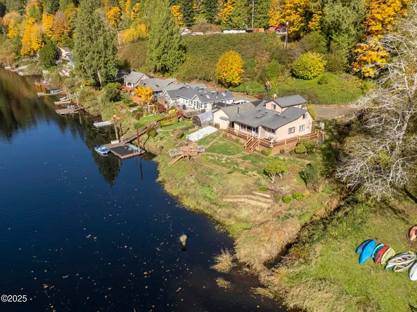 154 E Trafzer Ln, Tidewater, OR 97390