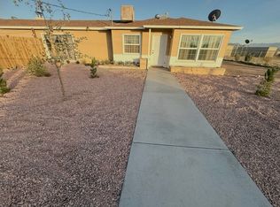 17237 Carmel Ln, Apple Valley, CA 92307