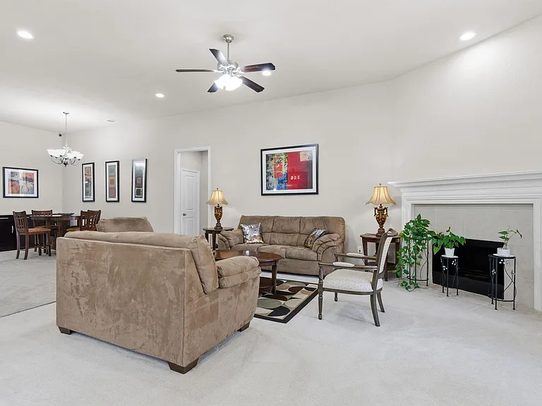 17014 Wellinghoff Ct — Photo 32