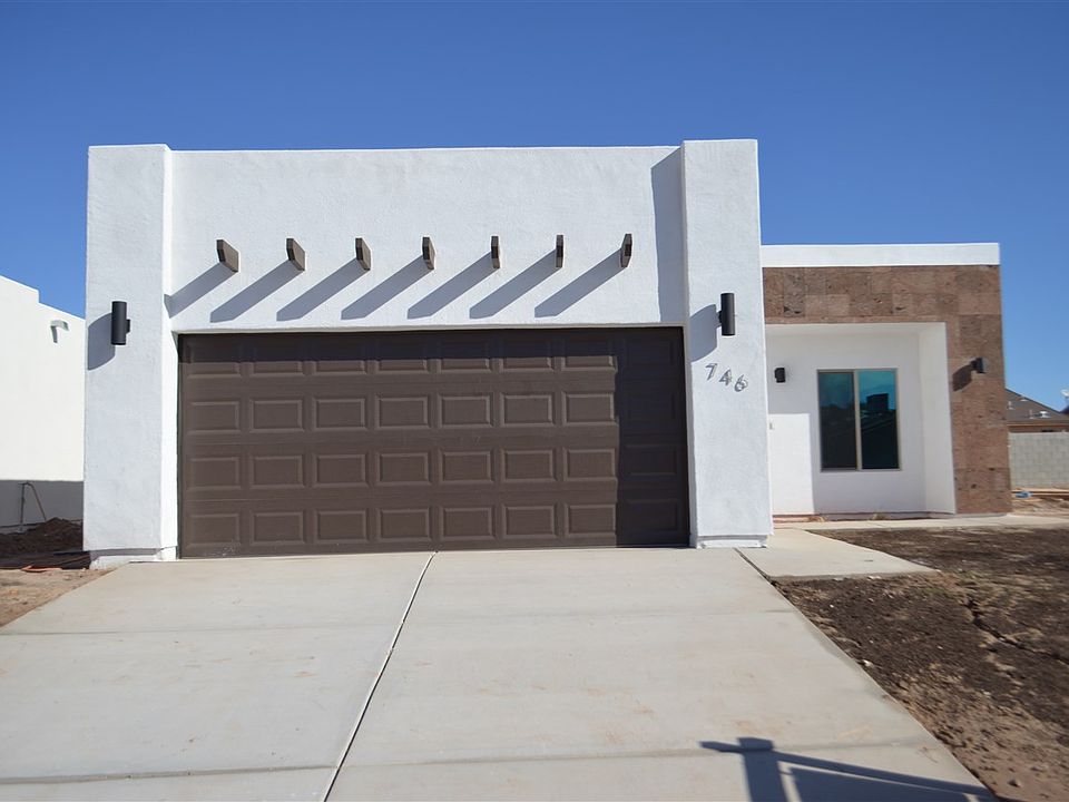 1st image of 746 E Arena St
