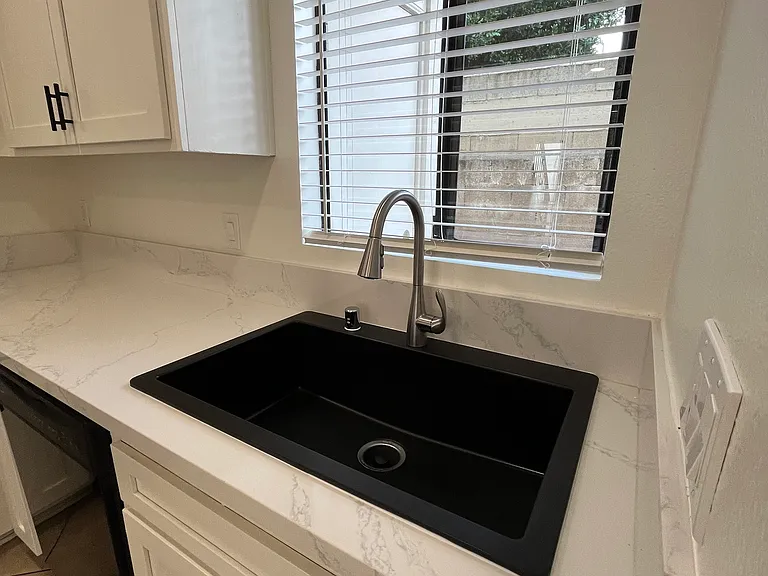 1216 E La Palma Ave — Photo 14