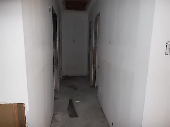 4th image of 13931 Linden St