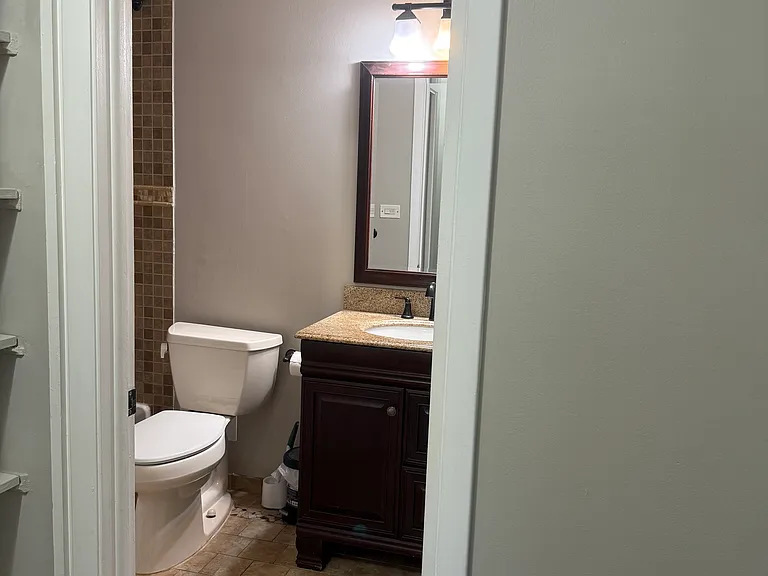 1938 Hancock Dr — Photo 14