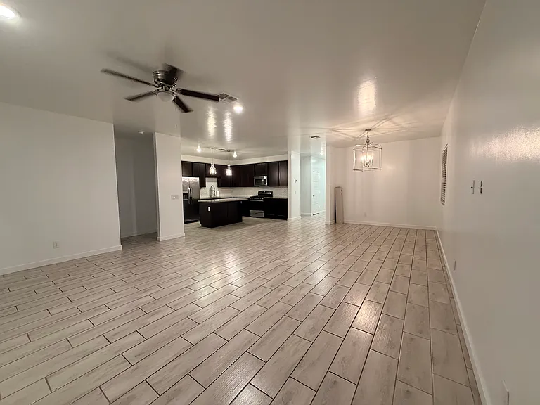 976 E White Wing Dr — Photo 14