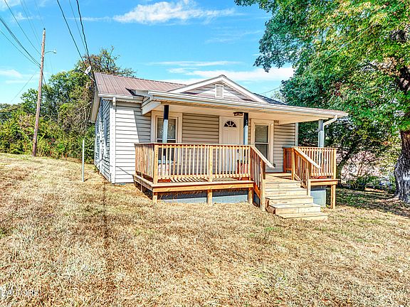 3rd image of 159 Hillview Ave