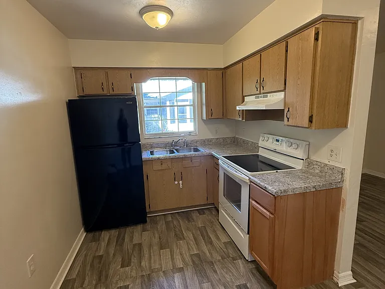 213 SE 1st Ave — Photo 8