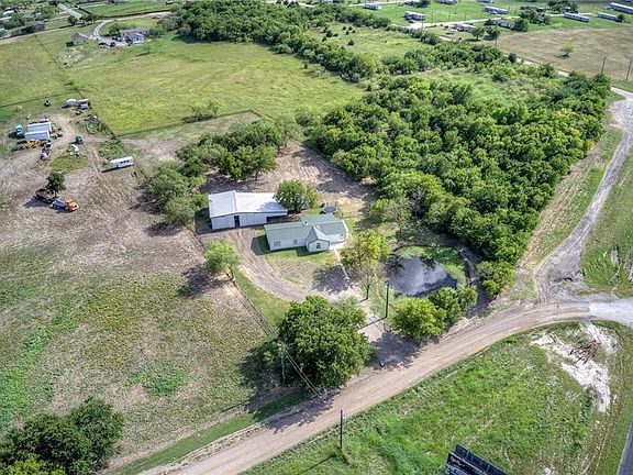 2nd image of 4583 County Road 2509