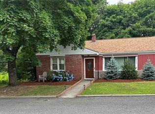 65 N Williams St, Johnston, RI 02919