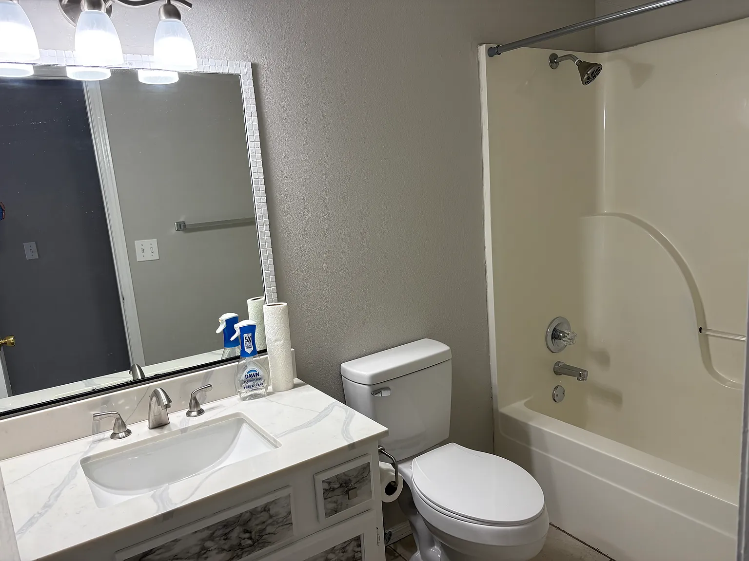176 Southwinds Rd — Photo 3
