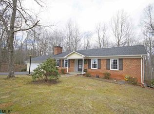 682 Reas Ford Rd, Earlysville, VA 22936
