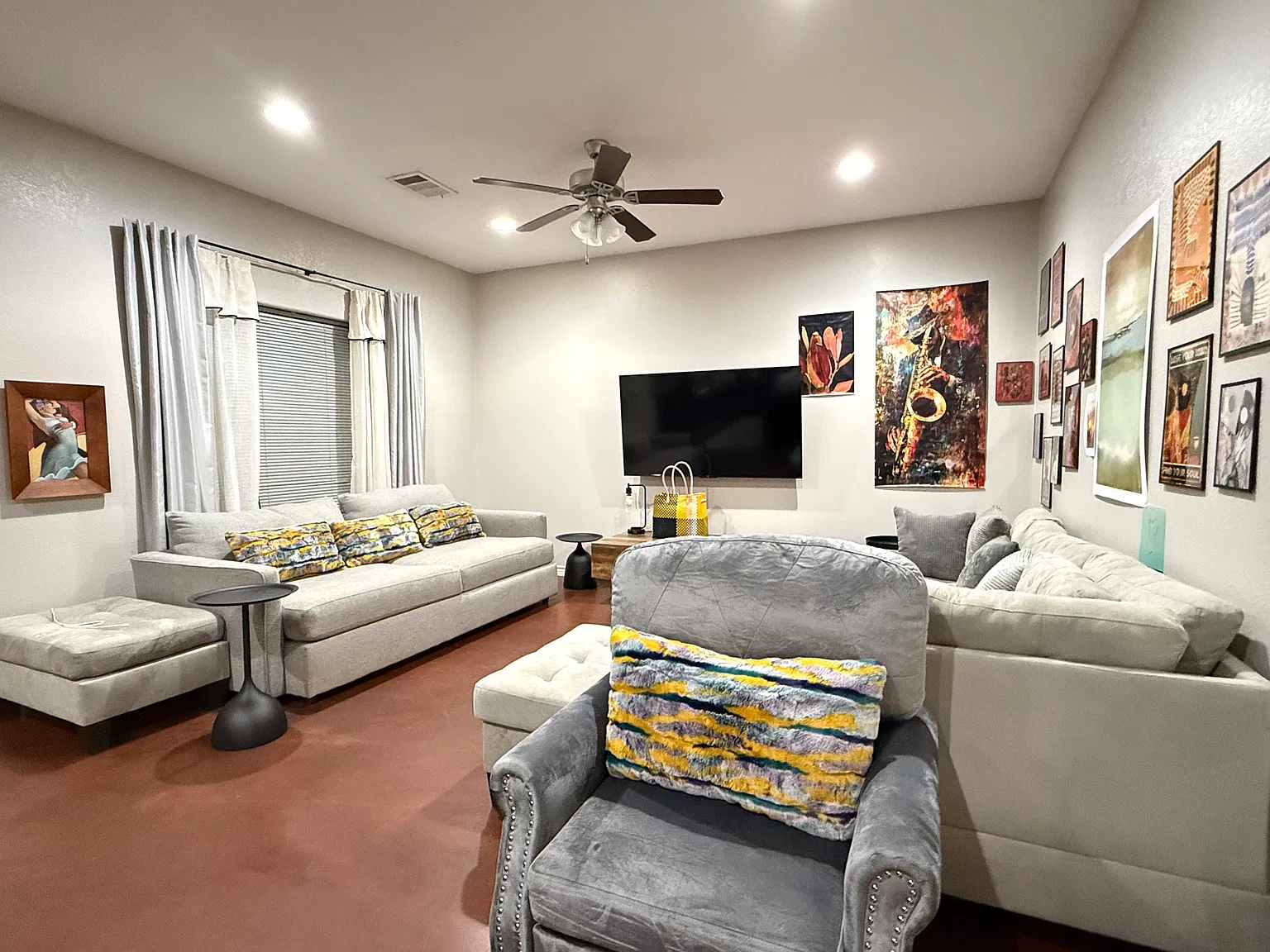 107 Ironway Drive — Photo 2