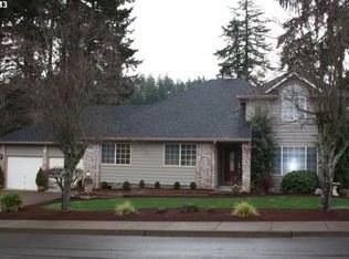 929 S 56th St, Springfield, OR 97478