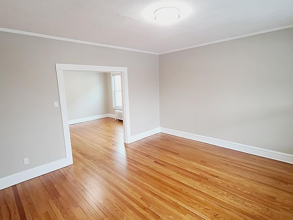 2nd image of 51 Hollywood Ave #2
