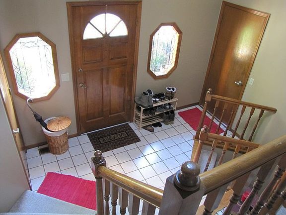 Entryway from landing