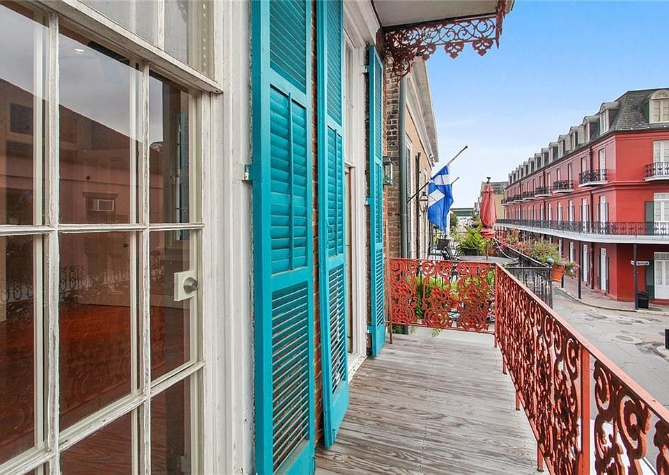 1st image of 607 Barracks St APT 2