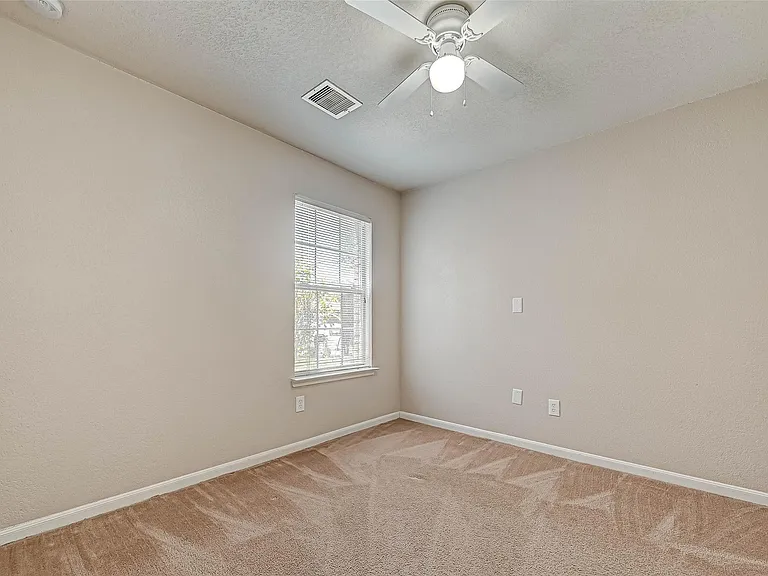 22138 Orchard Dale Dr — Photo 23