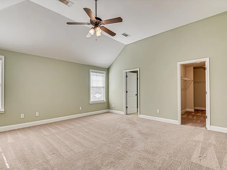406 Saterlee Ct — Photo 39