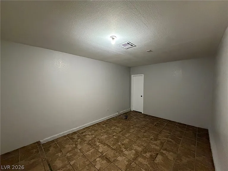 1864 Star Sapphire Ct — Photo 39