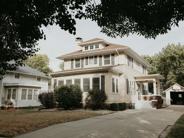 3226 Jackson St, Sioux City, IA 51104