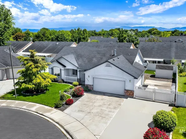 2680 N Phoenix Ave, Meridian, ID 83646
