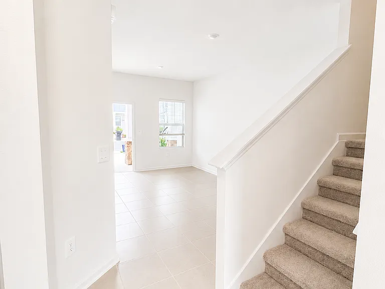 2641 Skyline Loop — Photo 9