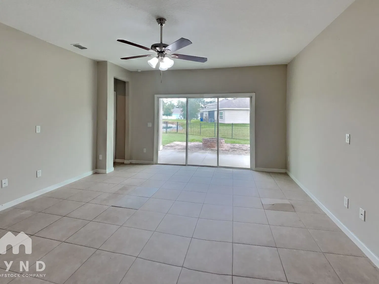 3 bed, 2.0 bath, 2126 sqft, $2,075 — Photo 4