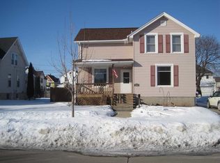 111 6th St, Fond Du Lac, WI 54935