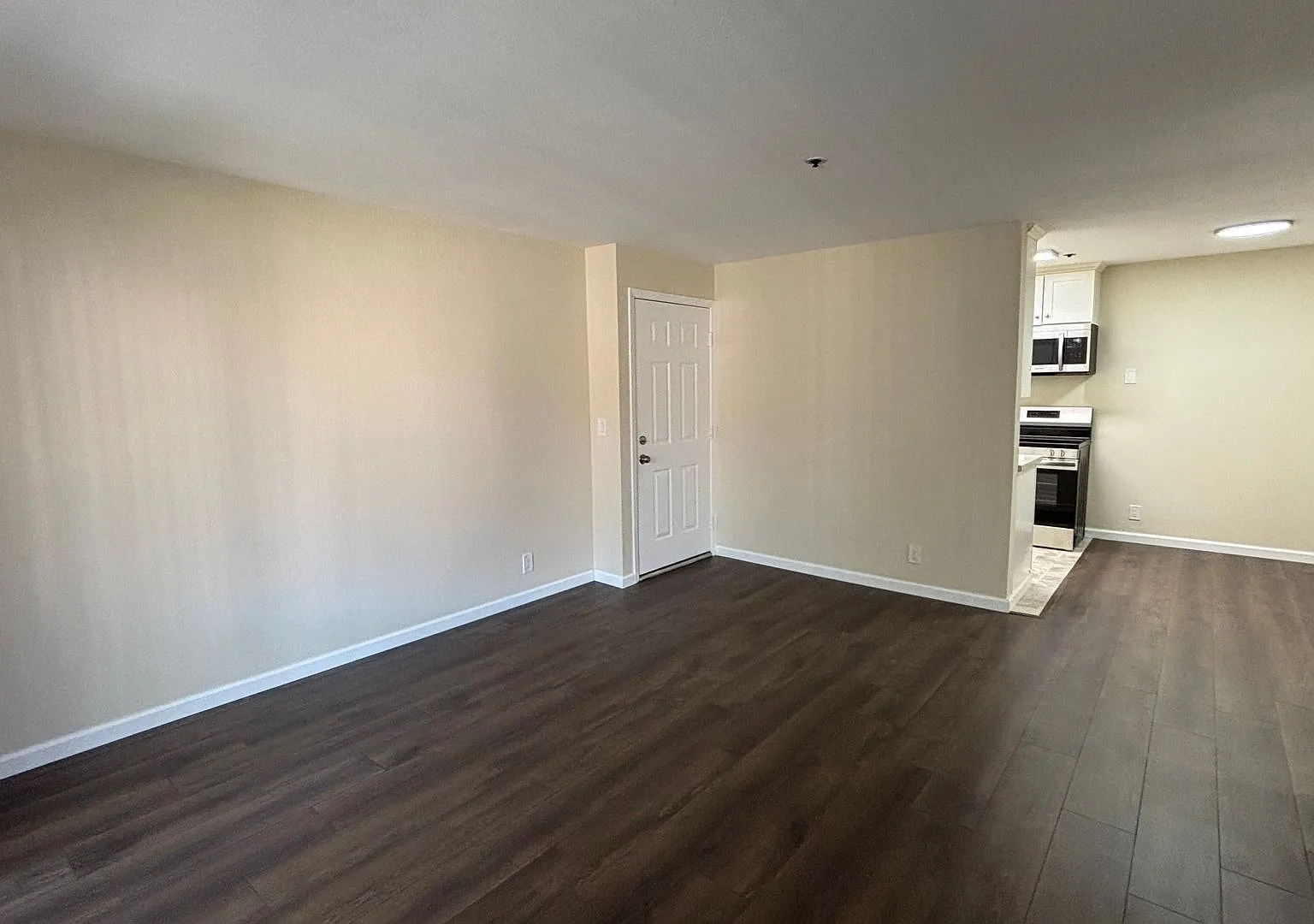 Renovated 2 Bedroom 1 Bath Condo w/ Balcony! -- Available Now — Photo 4