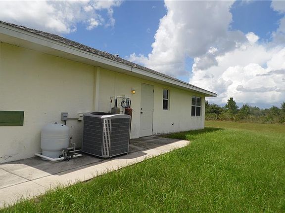 2nd image of 3410 Alba Dr