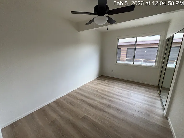 1044 Elm Ave #B — Photo 6