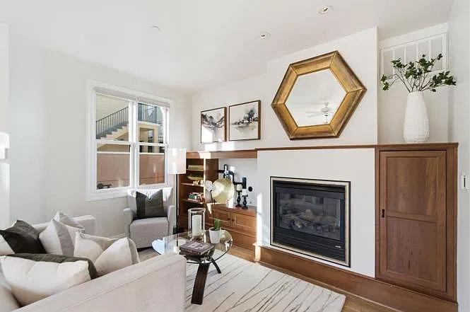 2 bed, 2.5 bath, 1400 sqft, $5,200 — Photo 2